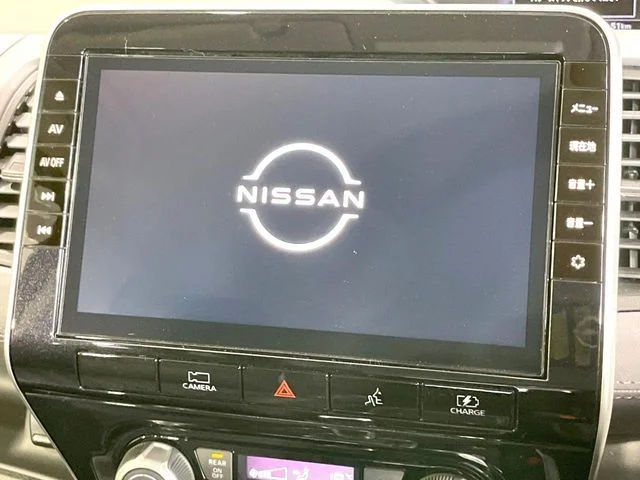 Nissan SERENA WG e−POWER　ハイウェイスター　V photo 3