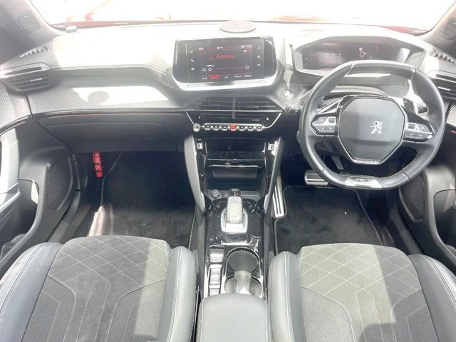 Peugeot PEUGEOT 2008 GT photo 2