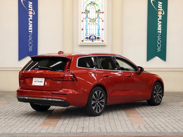 Volvo VOLVO V60 アルティメット　B4 photo 3