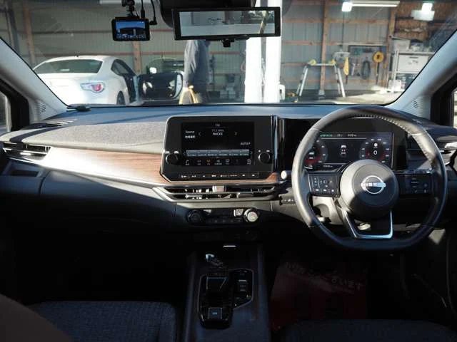 Nissan AURA G　FOUR photo 2