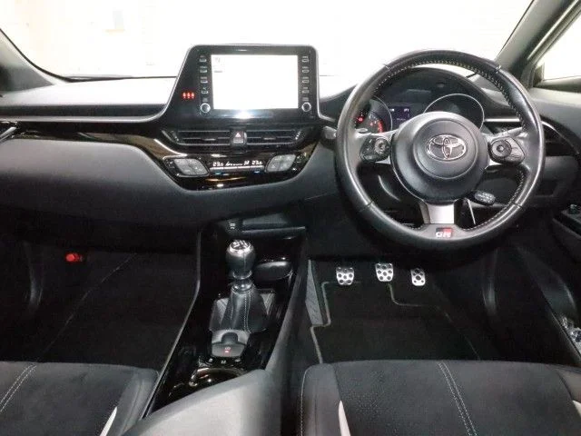 Toyota C-HR S−T　GR　スポーツ photo 3