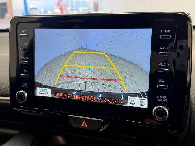 Toyota YARIS HYBRID Z photo 4