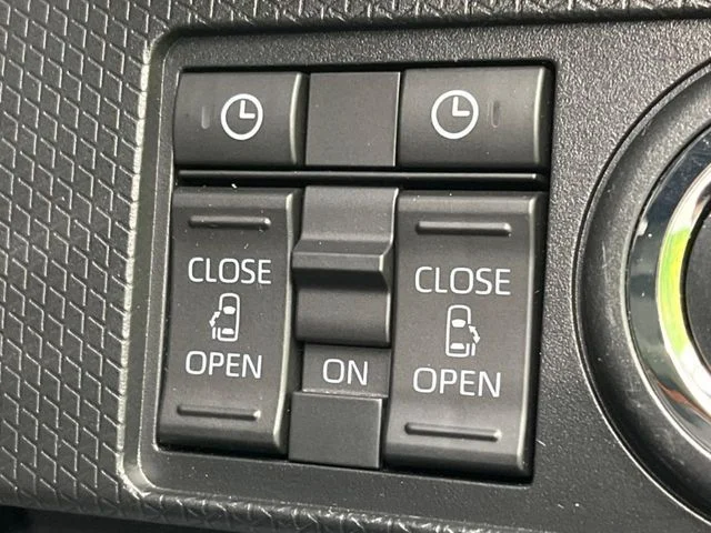Daihatsu TANTO FAN CROSS ベースグレード photo 3