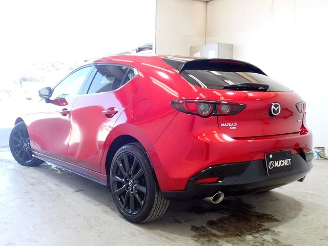 Mazda MAZDA3 FASTBACK X　Lパッケージ　4WD photo 3