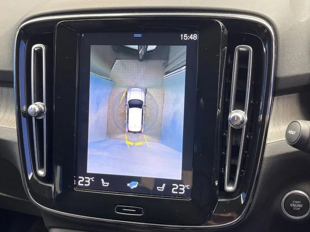 Volvo VOLVO XC40 B4　AWD　インスクリプション photo 4