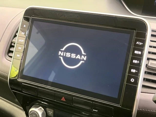 Nissan SERENA S-HYBRID ハイウェイスター　V photo 4