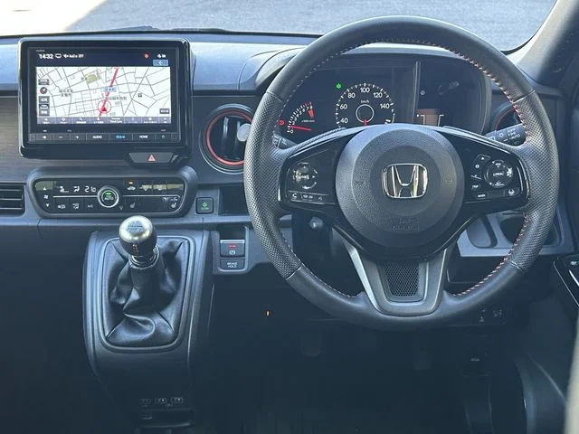 Honda N-ONE RS photo 2