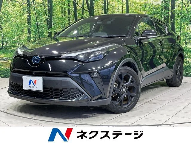 Toyota C-HR ハイブリッド　1．8　G　モード　ネロ 2022