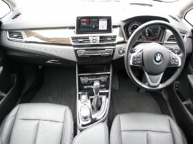 Bmw BMW 2series Gran Tourer 218d　ラグジュアリ　コンフォトパッケ photo 2
