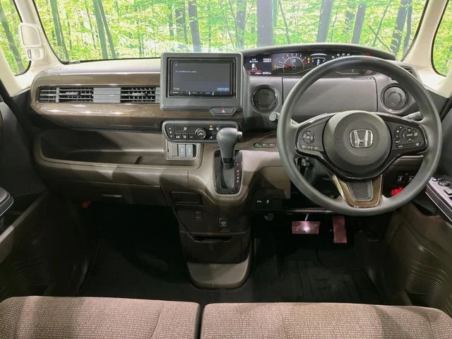 Honda N BOX L photo 2