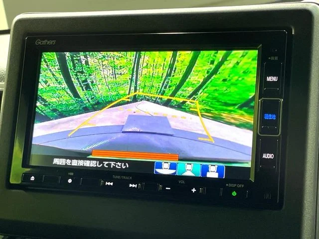 Honda N BOX CUSTOM L photo 4