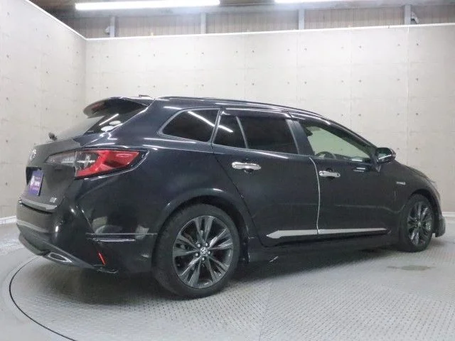 Toyota COROLLA TOURING HYBRID W×B photo 2