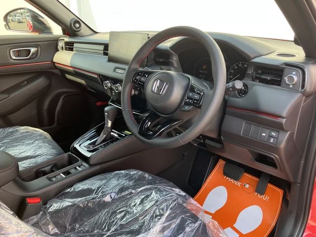 Honda VEZEL e:HEV RS photo 2