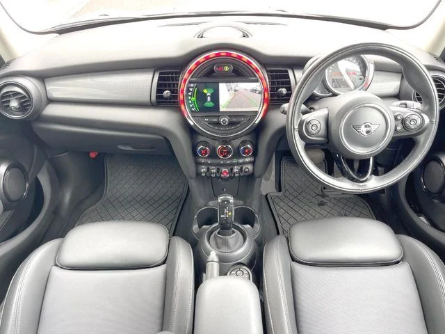 Bmw MINI COOPER 5DOOR ベースグレード photo 2