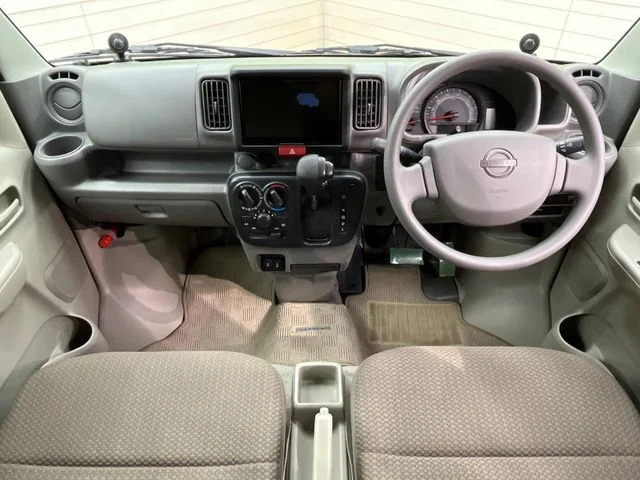 Nissan NV100 CLIPPER DX　HR photo 2