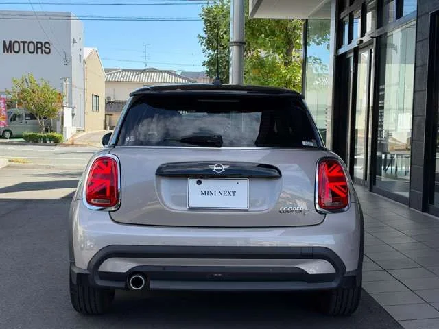 Bmw MINI COOPER D ベースグレード photo 4