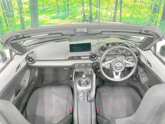 Mazda ROADSTER NR−A photo 2