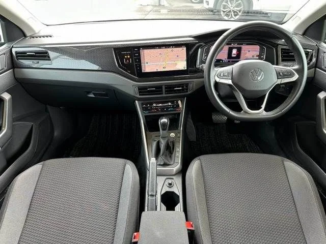 Volkswagen VOLKSWAGEN POLO TSI　アクティブ photo 2