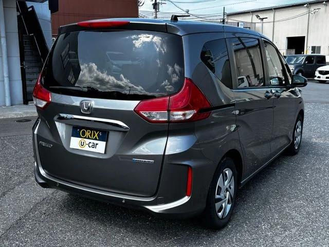 Honda FREED HYBRID G photo 3