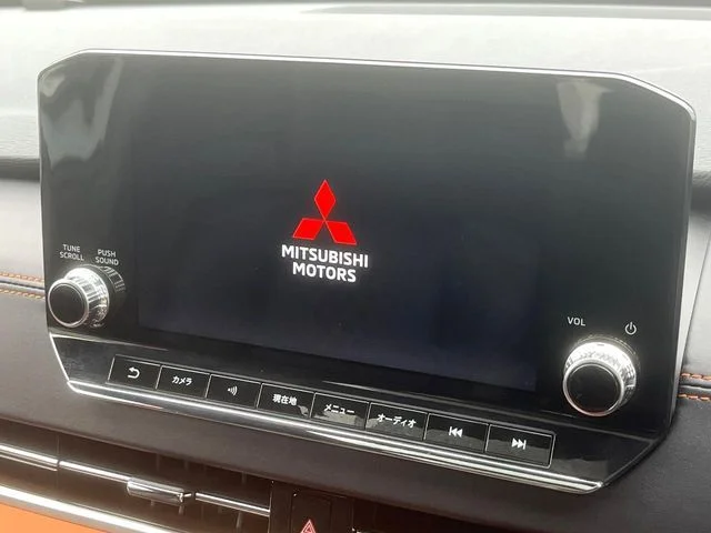 Mitsubishi OUTLANDER PHEV P photo 3