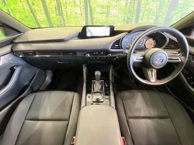 Mazda MAZDA3 FASTBACK XD　ブラックトーンエディション photo 2
