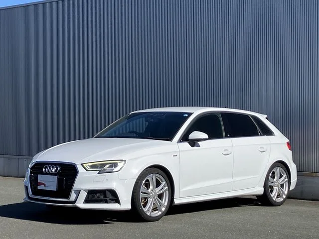 Audi AUDI A3 SPORTBACK 30　TFSI　スポーツ　Sラインパッケ 2019