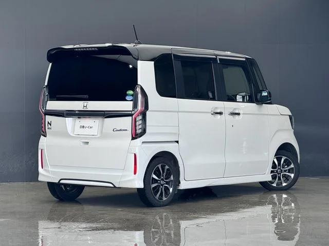 Honda N BOX CUSTOM 福祉装置付車ベース photo 2