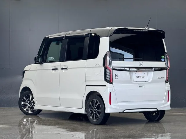 Honda N BOX CUSTOM 福祉装置付車ベース photo 4