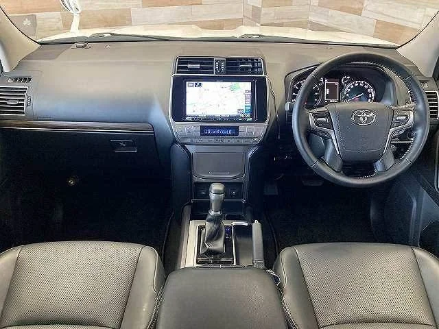 Toyota LANDCRUISER PRADO TX　Lパッケージ photo 2