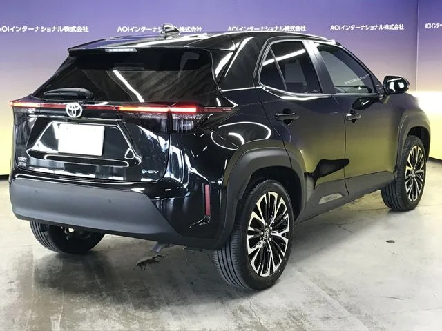 Toyota YARIS CROSS HYBRID Z photo 3