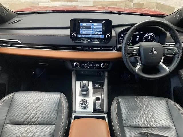 Mitsubishi OUTLANDER PHEV P photo 2