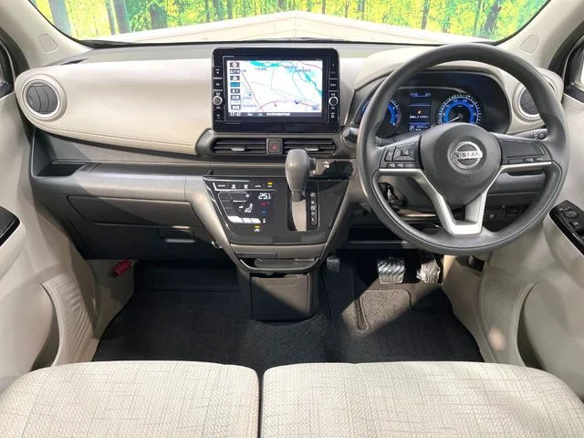 Nissan DAYZ X photo 2