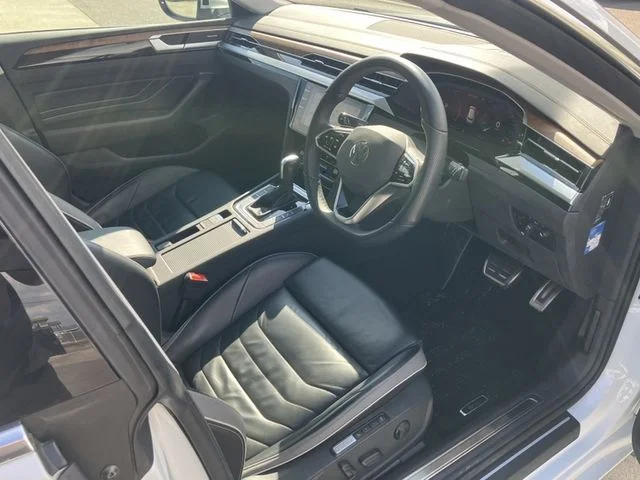 Volkswagen VOLKSWAGEN Arteon Shooting Brake TSI　4モーション　エレガンス photo 2