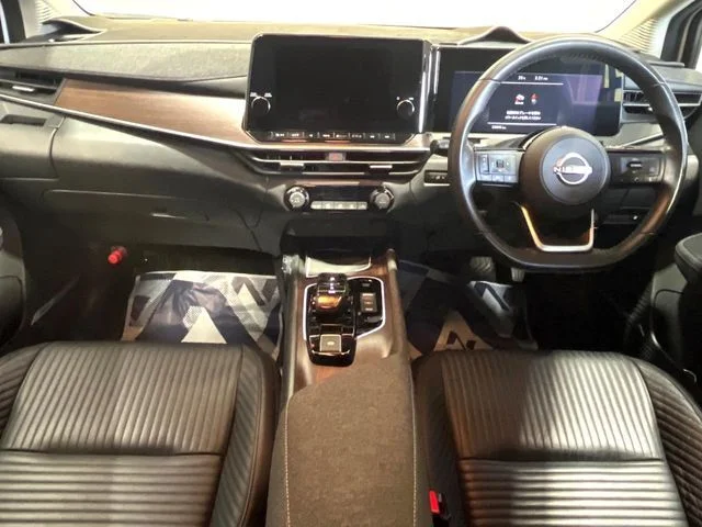 Nissan AURA G　レザーエディション photo 2
