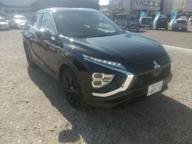 Mitsubishi ECLIPSE CROSS 4WD ブラックエディション 2025
