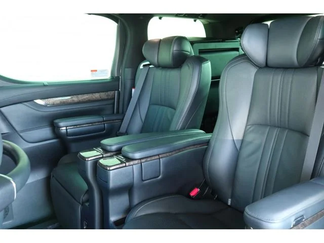 Toyota ALPHARD hybrid 4WD エグゼクティブラウンジ　S　■SR photo 4
