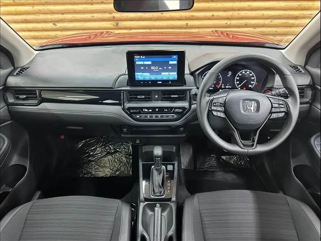 Honda WR-V Z＋　ブラックスタイル photo 2