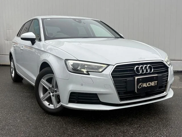 Audi AUDI A3 SPORTBACK 30　TFSI 2020