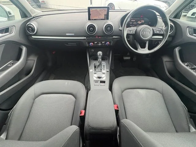 Audi AUDI A3 SPORTBACK 30　TFSI photo 4