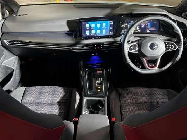 Volkswagen VOLKSWAGEN GOLF GTI ベースグレード photo 2