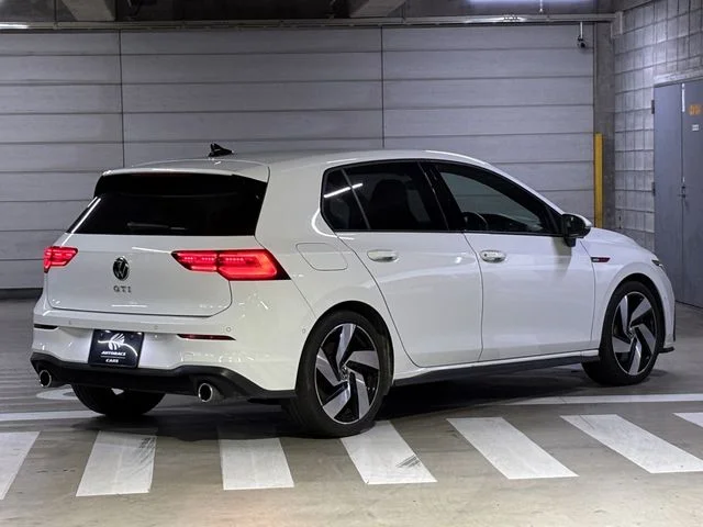 Volkswagen VOLKSWAGEN GOLF GTI ベースグレード photo 3