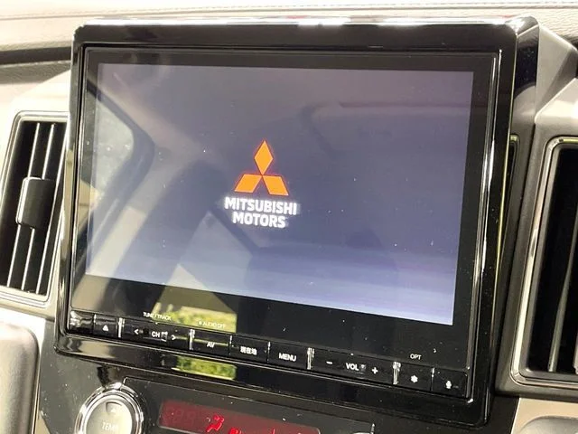 Mitsubishi DELICA D:5 4WD P photo 4