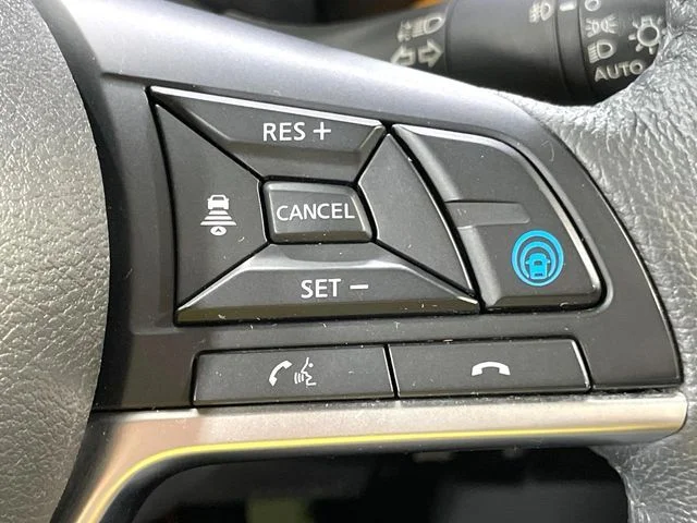 Nissan KICKS X　ツートーンインテリアエディション photo 3