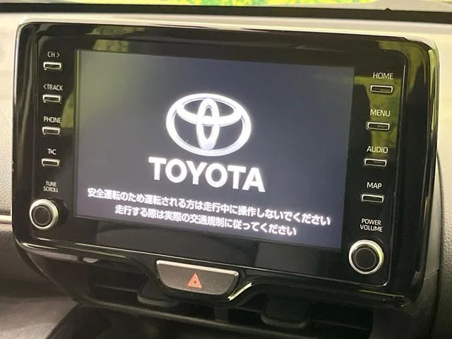 Toyota YARIS CROSS HYBRID G photo 3