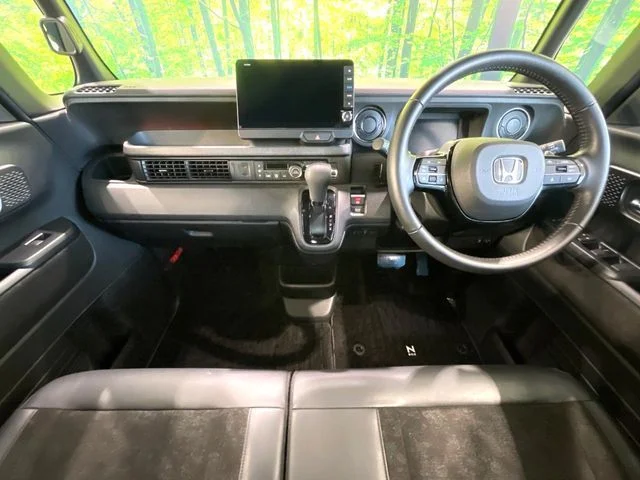 Honda N BOX CUSTOM カスタム　660　ターボ photo 2