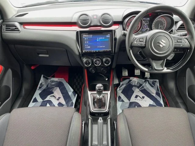 Suzuki SWIFT スポーツ photo 2