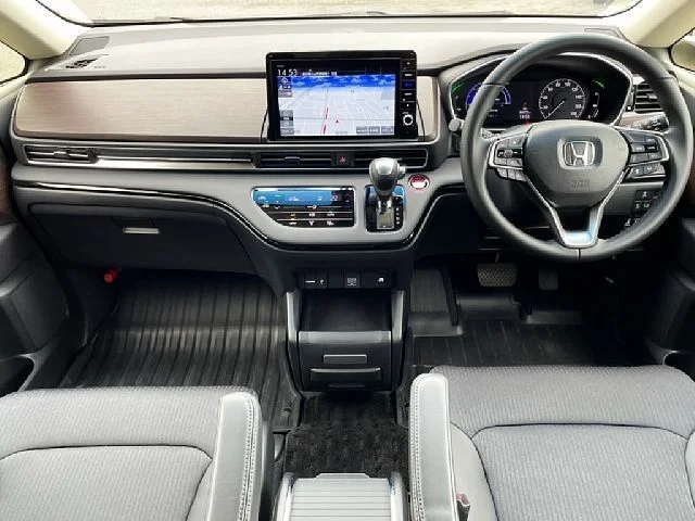 Honda ODYSSEY e:HEV アブソルート photo 2