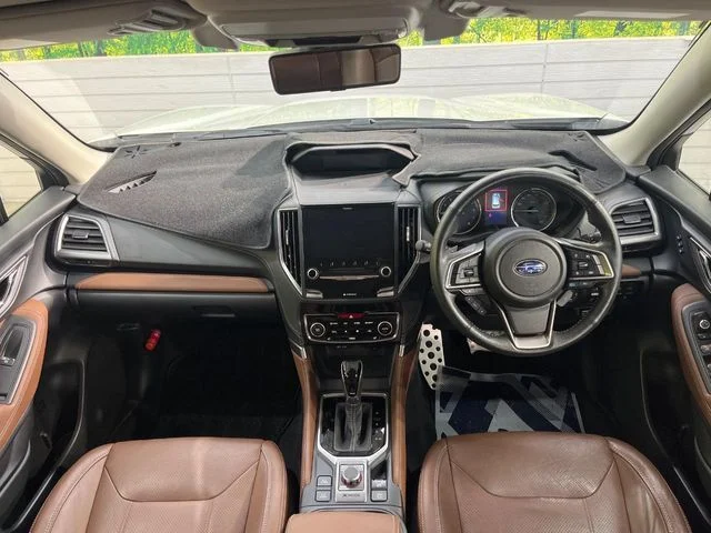 Subaru FORESTER アドバンス photo 2