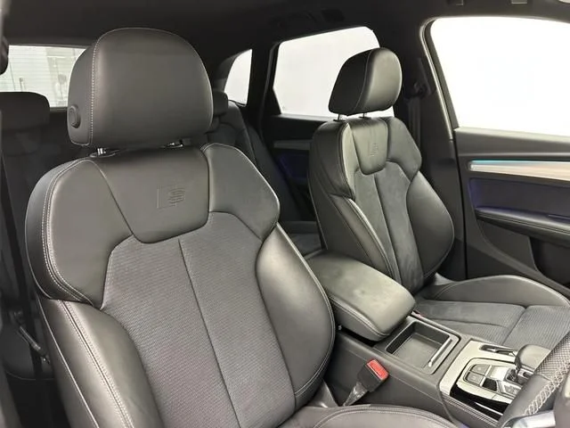 Audi AUDI Q5 40　TDI　クワトロ　Sライン photo 4