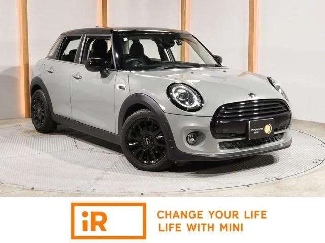 Bmw MINI COOPER D 5DOOR ベースグレード 2020